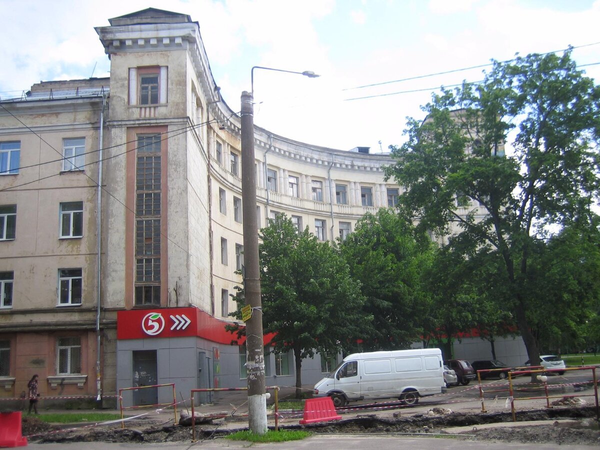 Улица Депутатская.