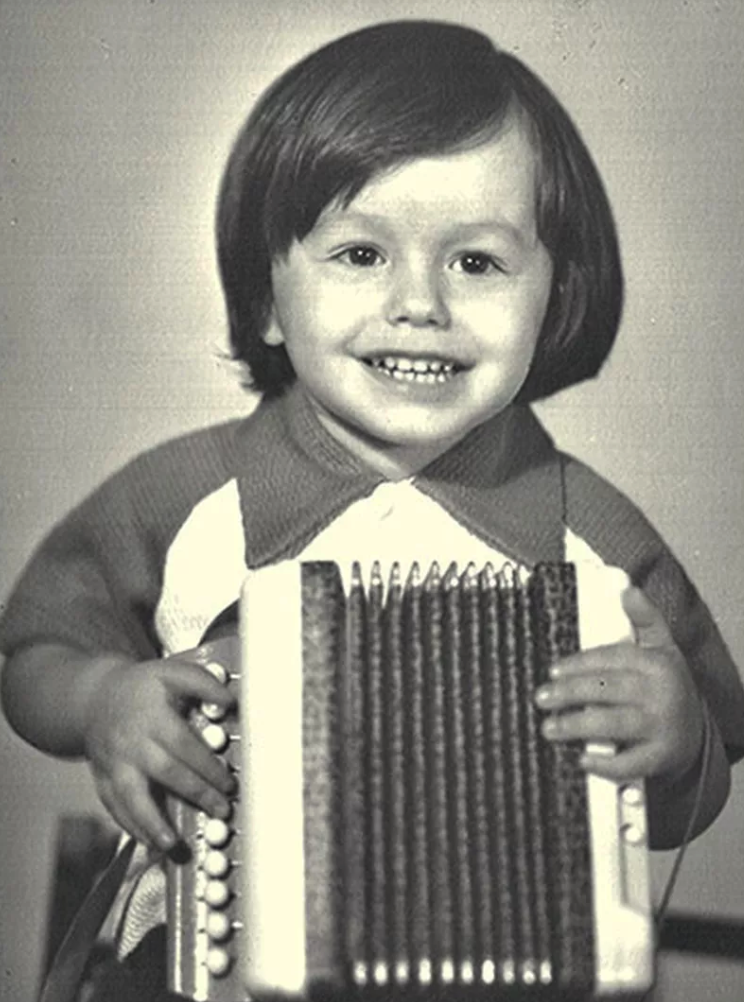 Тимур Родригез в детстве