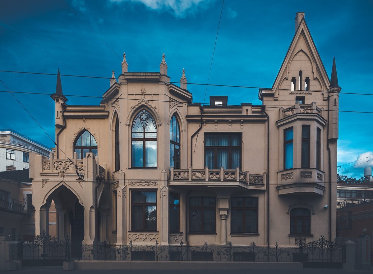 москва полянка