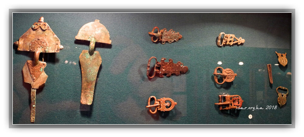                                                                                      Пряжки и фибулы