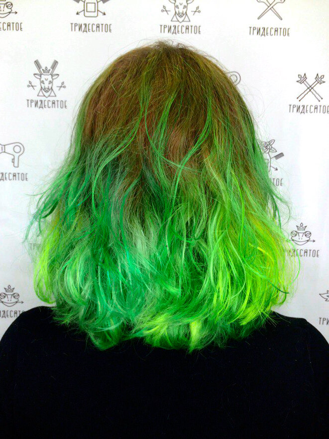 Это я и мои волосы, которые светились в темноте