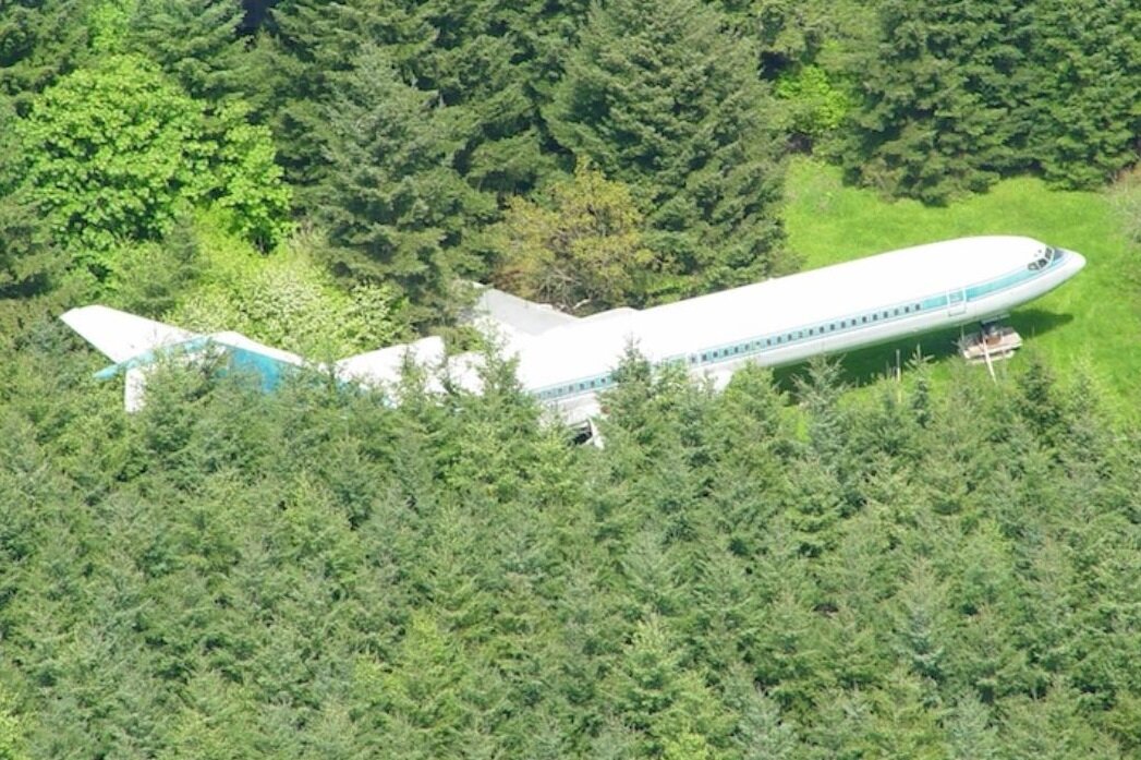 фото по материалам сайта: www.messynessychic.com