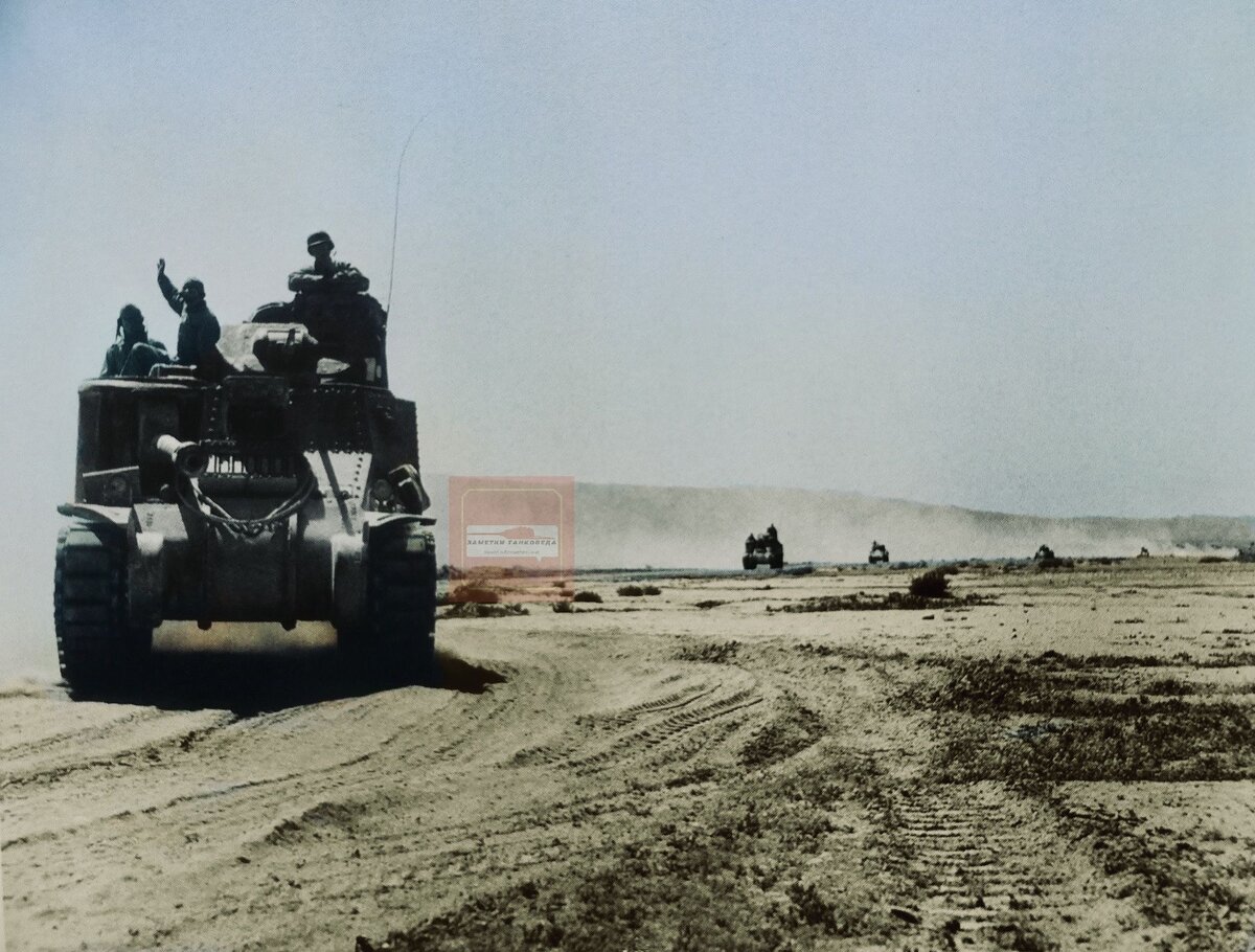 Танки М3 «Ли» американской 1-й бронетанковой дивизии (1st Armored Division) на дороге в Тунисе. Источник: http://waralbum.ru