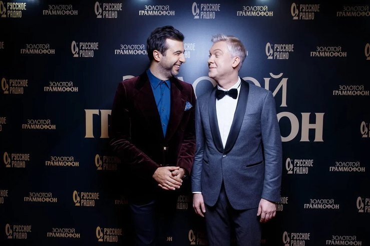  Иван Ургант и Сергей Светлаков: "Вы видите Киркорова? Нет? А он есть!".