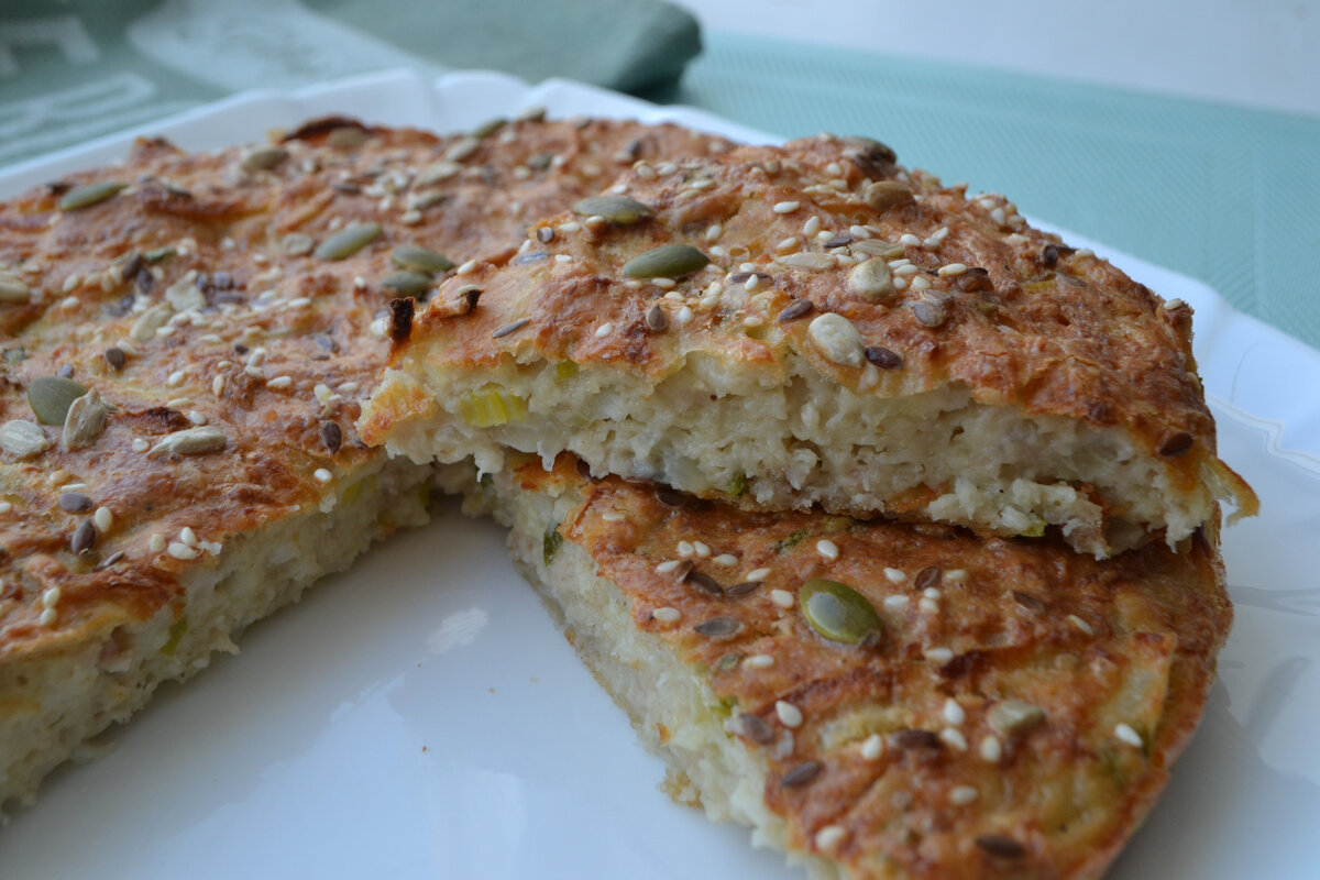 Еврейский пирог с луком и сыром