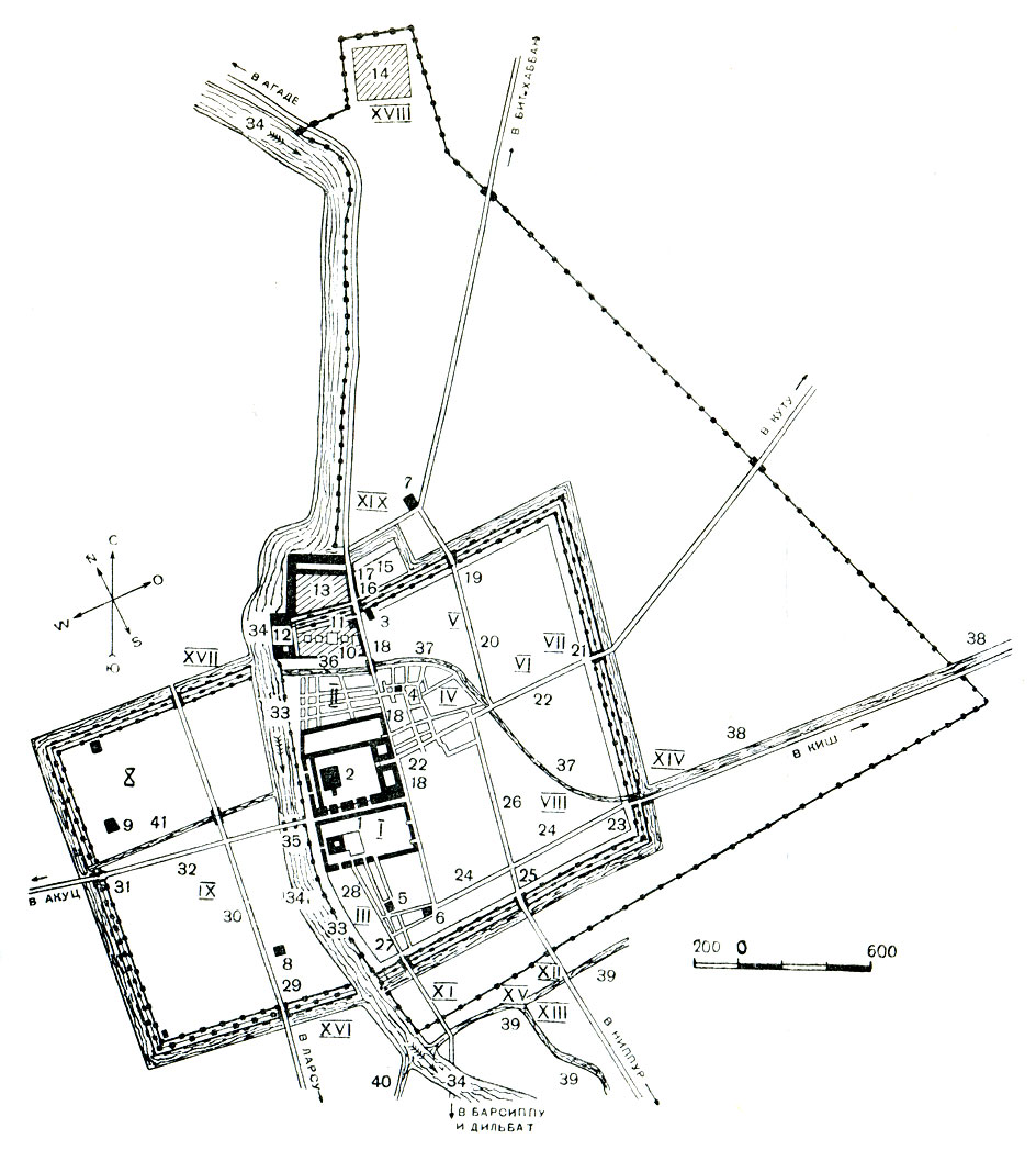 План Вавилона. Кварталы и предместья: I - Тинтир; II - Внутренний город (Сити); III - Шуанна; IV - Кадингирра; V - Куллаб; VI - Те; VII - Кацири; VIII - Шушан (Сузы); IX - Новый город; X - Кумари; XI - Литаму; XII - Новый канал; XIII - Дуру-ша-Карраби; XIV - Нар-Баниту; XV - Бит-Хаххуру; XVI - Туба; XVII - Бит-Лугальгирра; XVIII - Бит-шар-Бабили; XIX - Баб-Нар-Куталабири. Храмы: 1 - Эсагила, Нухар; 2 - Эсагила, Вавилонская башня (Этеменанки); 3 - храм богини Нинмах; 4 - храм богини Иштар Агадеской; 5 - храм богини Гулы (Ишхары); 6 - храм бога Нинурты; 7 - храм Нового города (бога Сина); 8 - храм бога Шамаша; 9 - храм бога Адада. Дворцы и замки: 10 - Южный дворец; 11 - Висячие сады; 12 - Бастион на реке; 13 - Центральный дворец (Музей); 14 - Северный (Летний) дворец; 15 - замок у Ворот богини Иштар. Ворота и улицы: 16 - Ворота богини Иштар; 17 - Процессионная дорога; 18 - проспект Айбуршабум; 19 - Ворота бога Сина; 20 - улица бога Сина; 21 - Ворота Гишшу (Ворота бога Мардука, Ворота бога Бэла); 22 - улица бога Нергала Радостного (улица бога Мардука); 23 - Ворота бога Забабы (Ворота бога Нинурты, Кишские ворота); 24 - улица бога Забабы; 25 - Ворота бога Эллиля; 26 - улица бога Эллиля; 27 - Ворота бога Ураша; 28 - улица бога Набу и богини Наны; 29 - Ворота бога Шамаша; 30 - улица бога Шамаша; 31 - Ворота бога Адада (Акуцские ворота); 32 - улица бога Адада. Реки и каналы: 33 - Арахту; 34 - Пуратту; 35 - мост через Евфрат; 36 - дворцовый ров; 37 - канал Либиль-хегалла; 38 - канал Нар-Баниту; 39 - Новый канал; 40 - канал Нар-Барсиппа; 41 - канал Нового города.