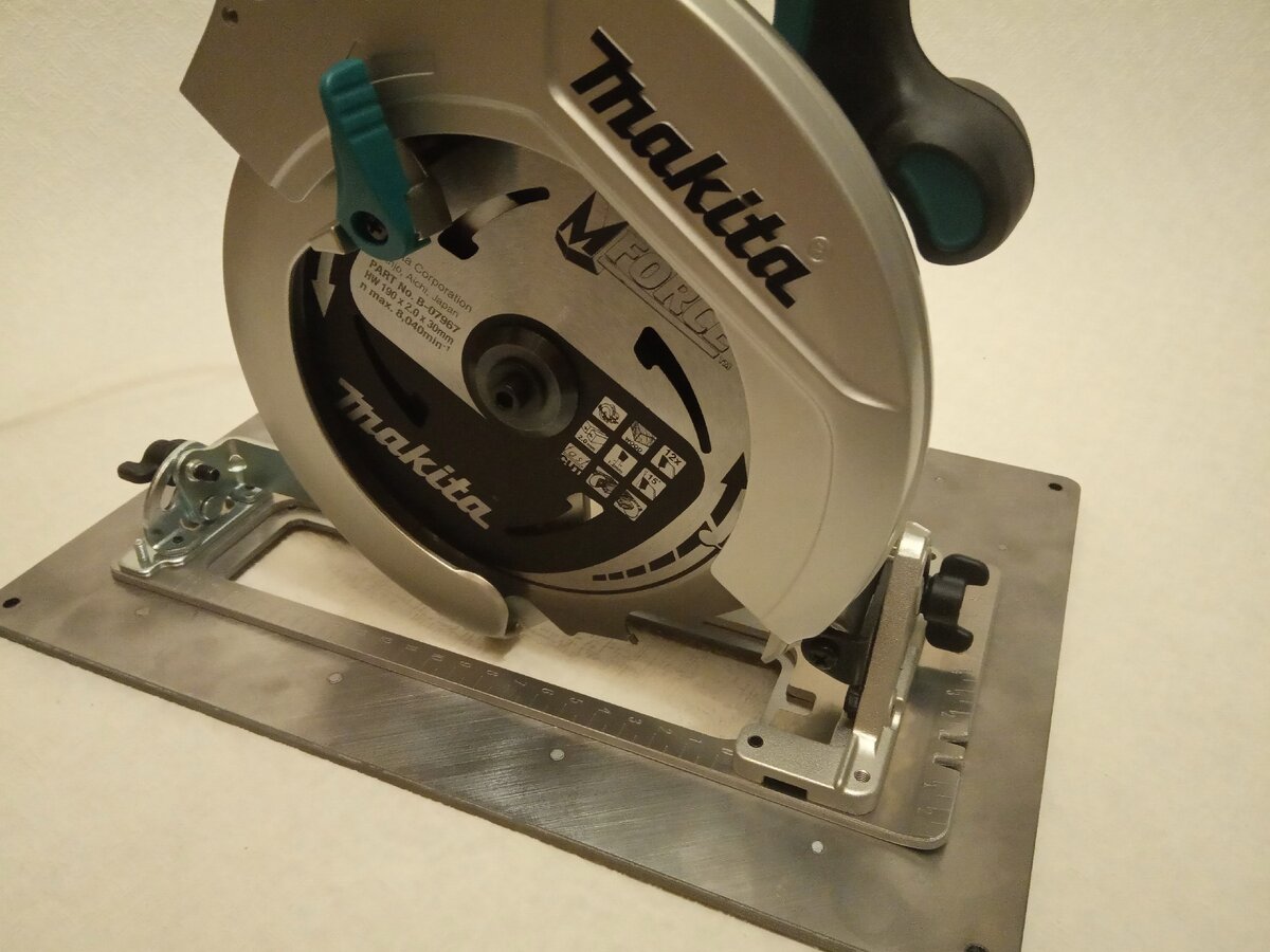 Пила макита 7601. Makita hs7601. Подошва для циркулярной пилы Makita. Пластина для циркулярной пилы Makita 7601. Шина для циркулярной пилы Макита 7601.