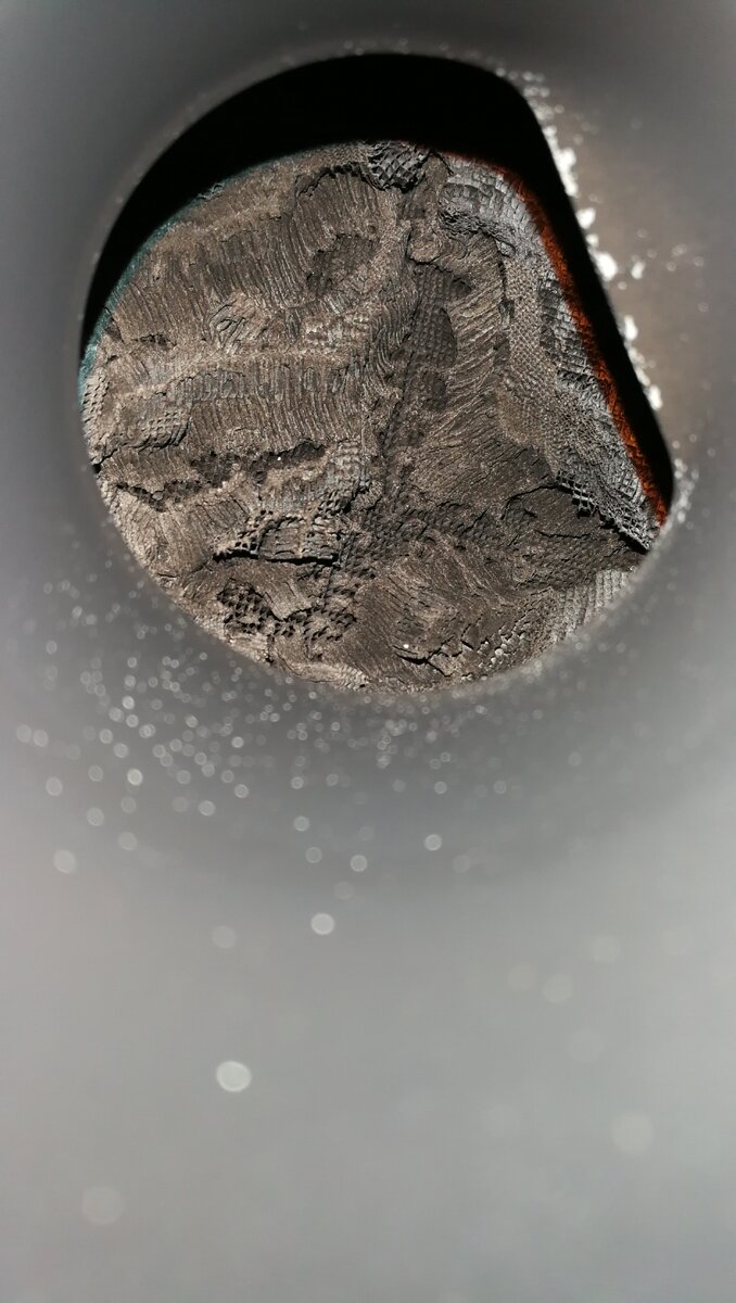 Состояние катализатора Ауди А8 Д4 3.0тфси 2012г. Пробег 130 000км.