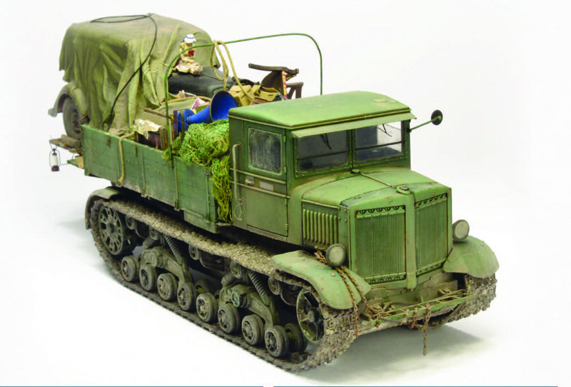 Тягач "Ворошиловец" 