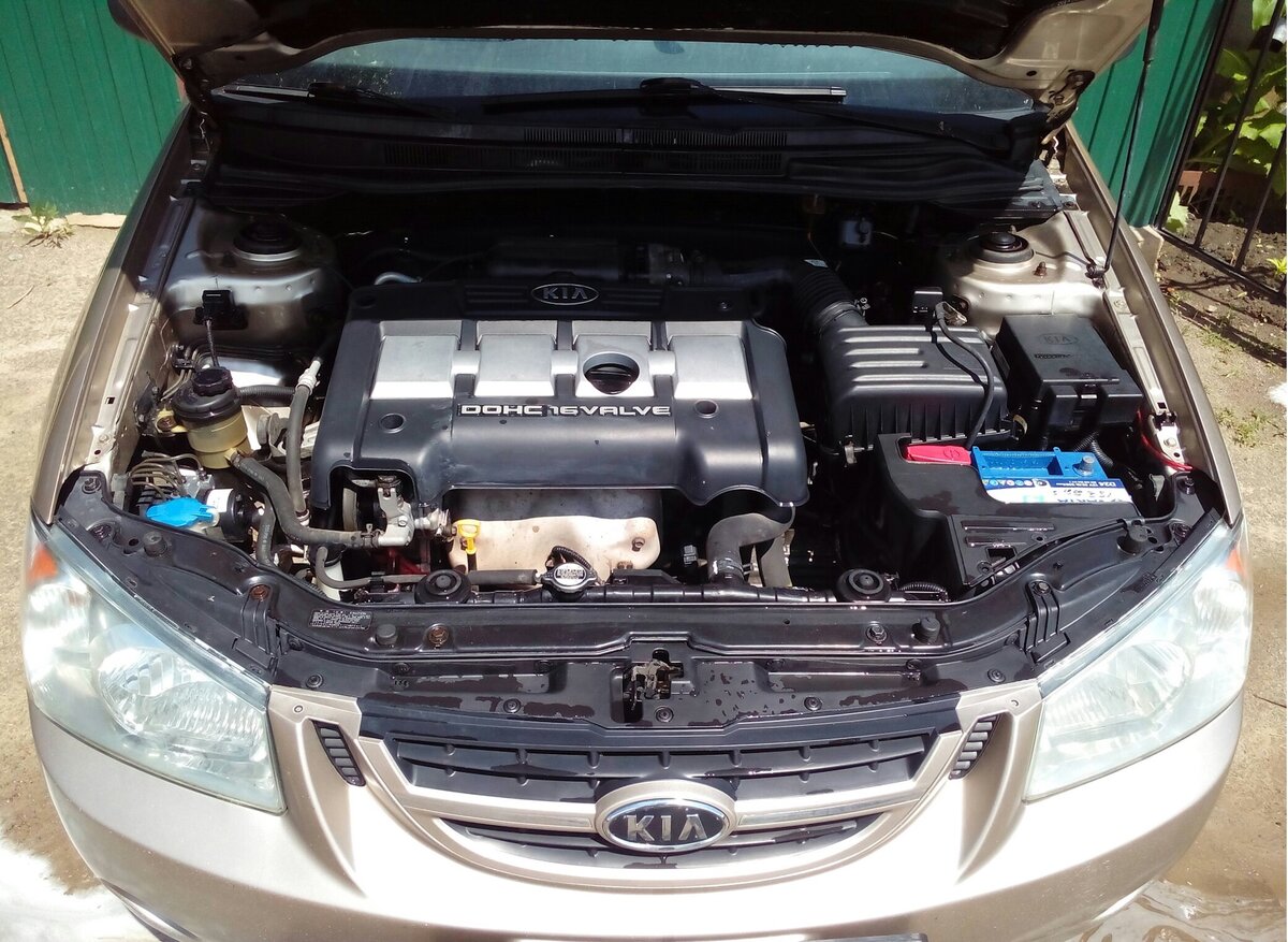 Под капотом первого авто