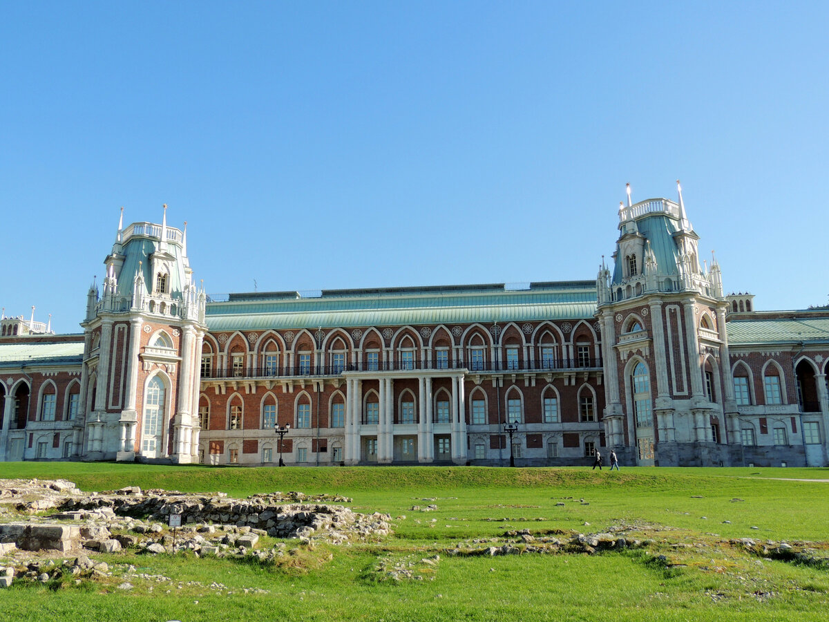 Баженов Царицынский дворец