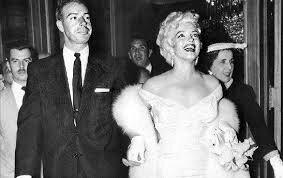 Для премьеры это не слишком, а в самый раз-главное не смущаться