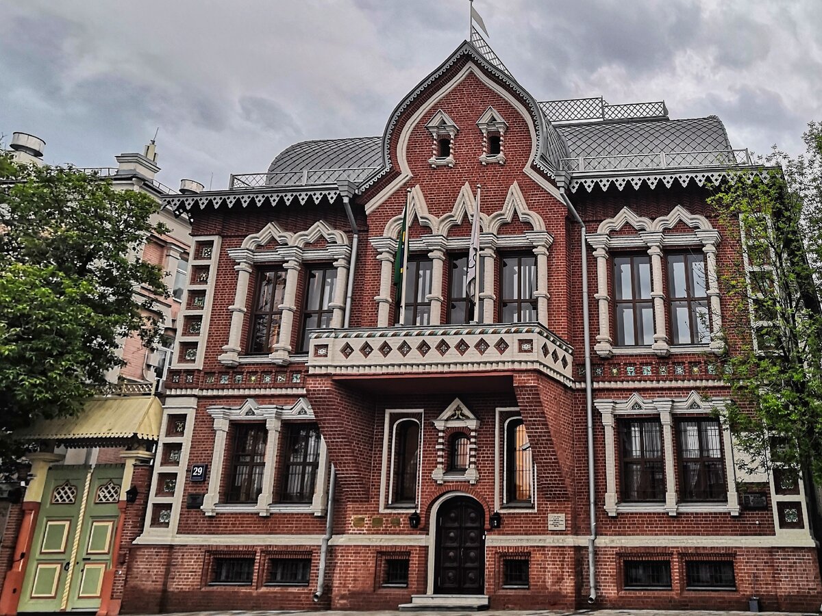Особняк Цветкова, "возбудивший" Перцова на стройку