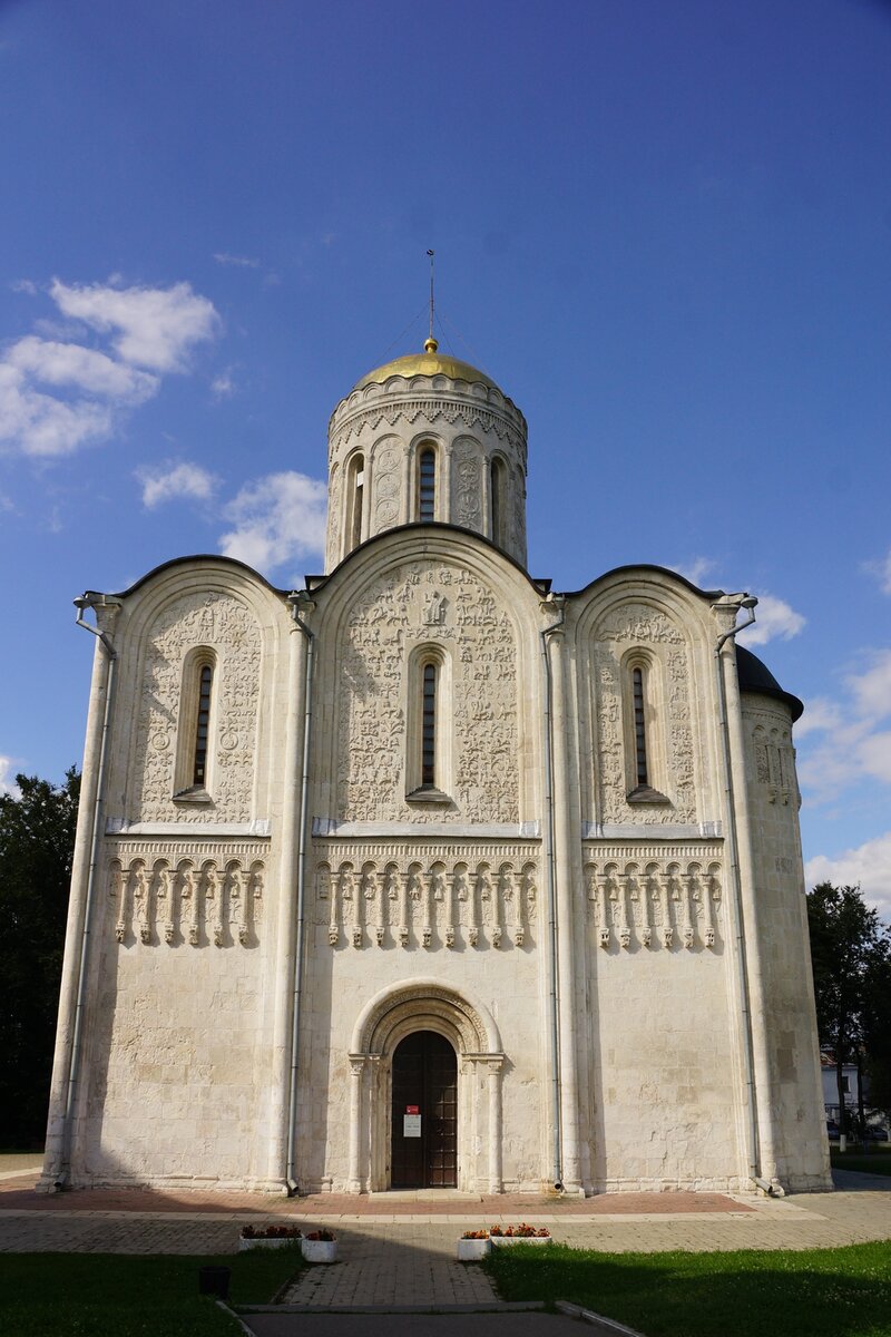Димитриевский собор 12 в., г. Владимир