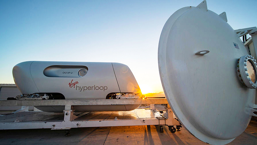 Прототип капсулы Virgin Hyperloop во время испытаний 
