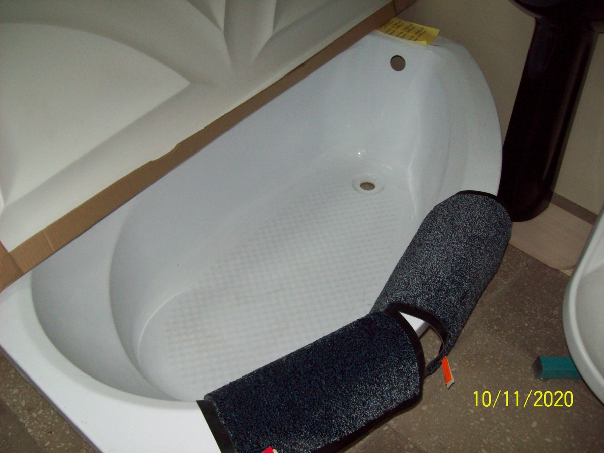 ванна из акрила