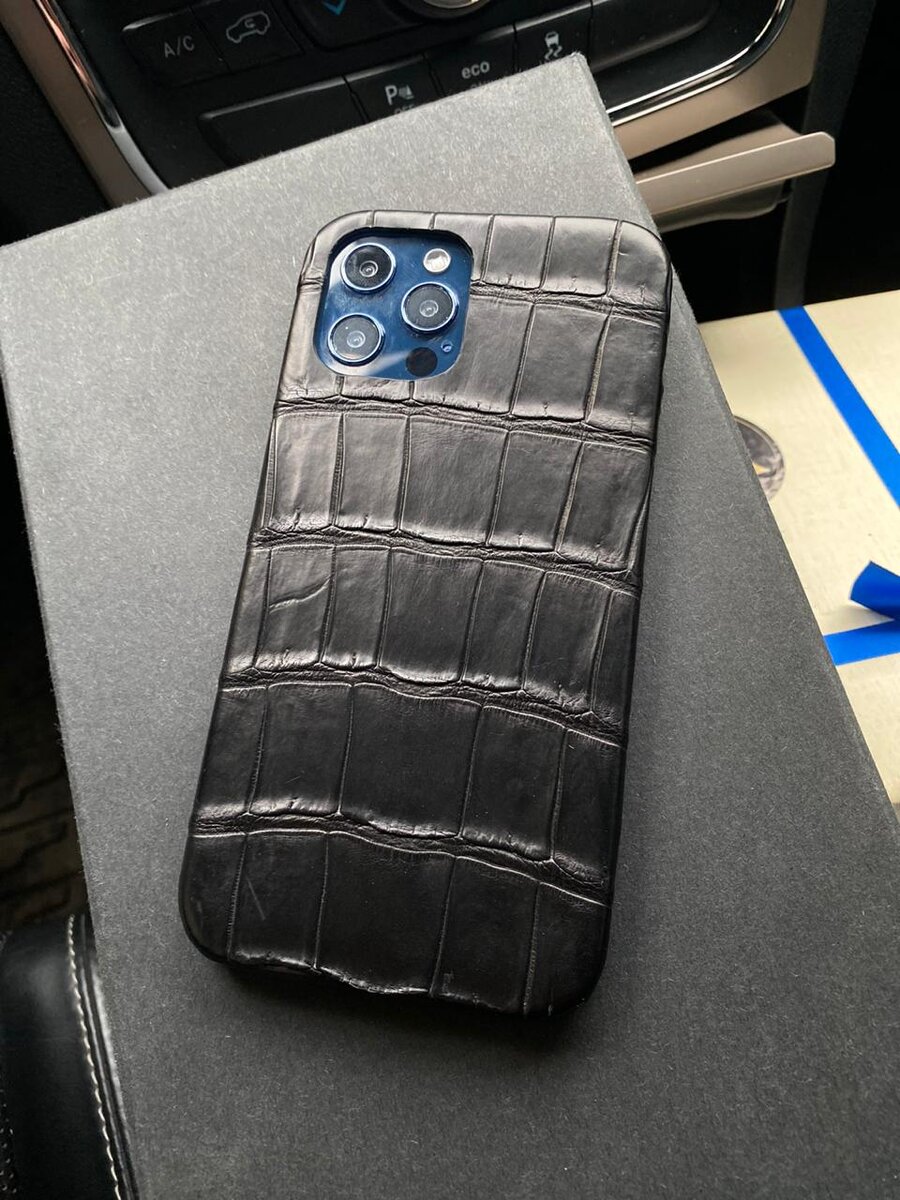 Чёрный кожаный чехол из крокодила Mobcase 1319 для iPhone 12 Pro Max