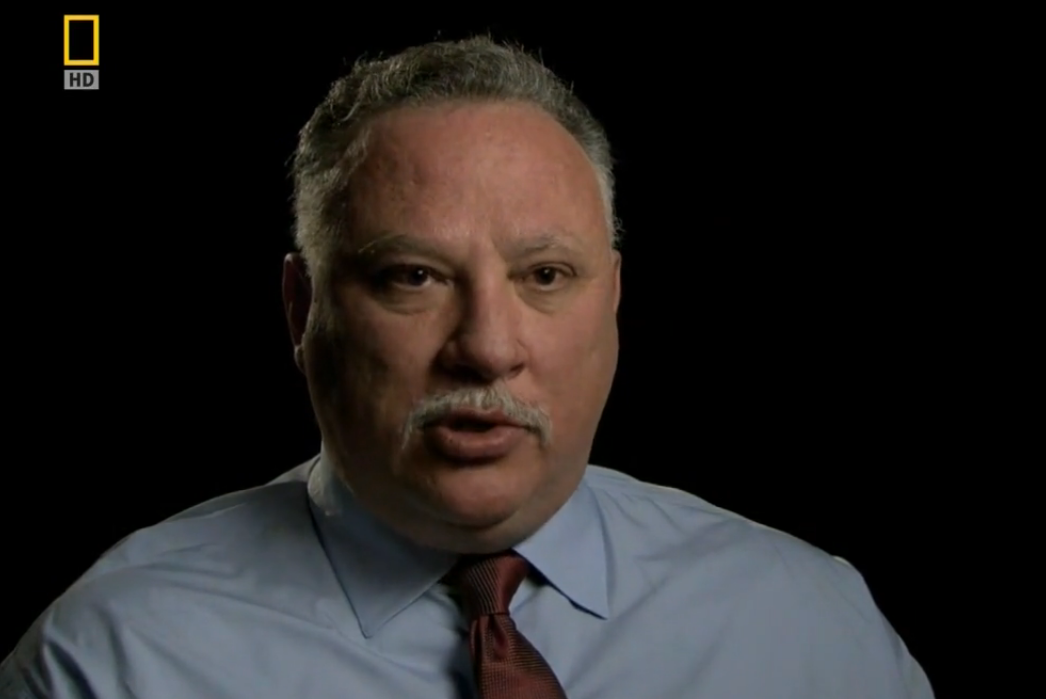 Хавьер Пенья, сотрудник нарко-контроля США сыгравший важную роль в победе на Эскобаром. Кадр из д/ф "Охота на Пабло Эскобара" 