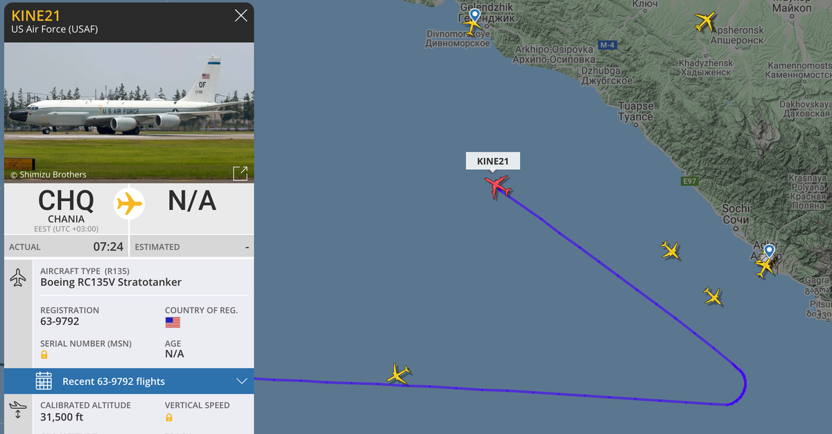 Boeing RC 135V американских ВВС
Скриншот с сайта Flightradar24.com