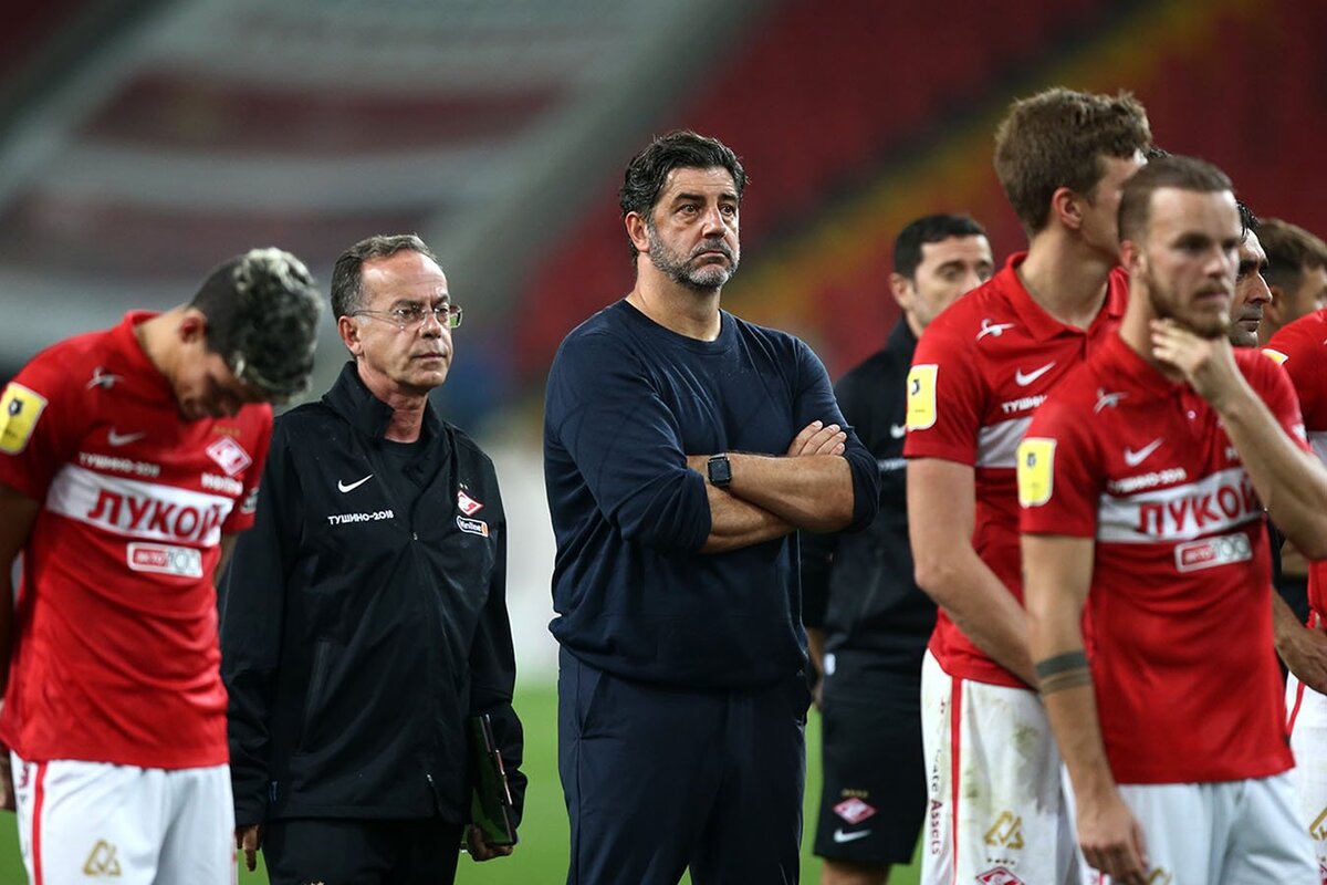 Витория может быть уволен из "Спартака" после очередного поражения в матче с "Сочи"