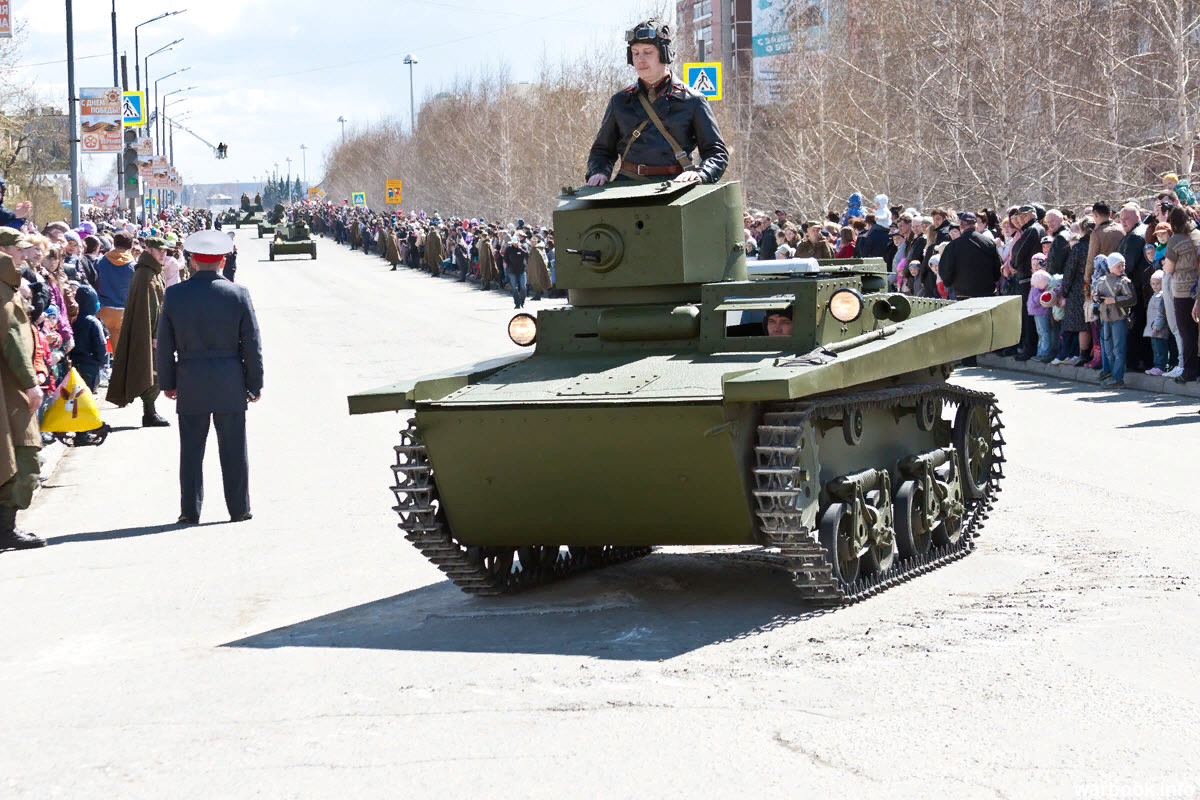 Т 37 38. Танк т-37а. Плавающий танк т-38. Танкетка т-37. Т-37а лёгкий танк.