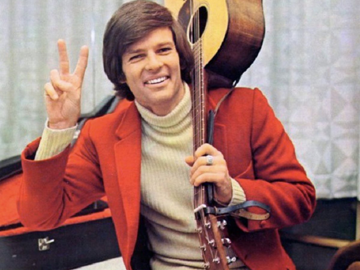 Американский певец живший в гдр. Американский певец живший в гдр. Американский певец живший в гдр. Американский певец живший в гдр. Джон рид певец.