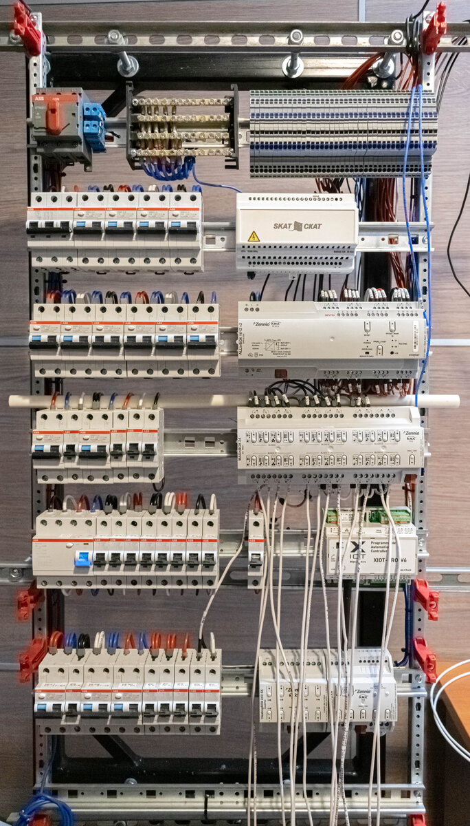 Проект автоматизации квартиры 142 м2: щит, часть 1: сборка щита проекта автоматизации
