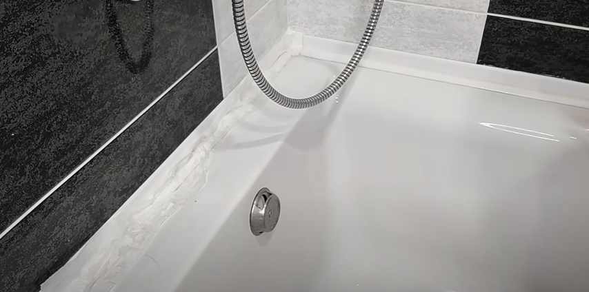 Больше не тру налёт на ванне часами. Вместо этого отмываю её до блеска за 5 минут. Желтизна и разводы уходят прямо на глазах