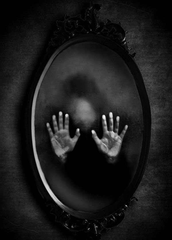 Зеркало с потусторонним ☠️