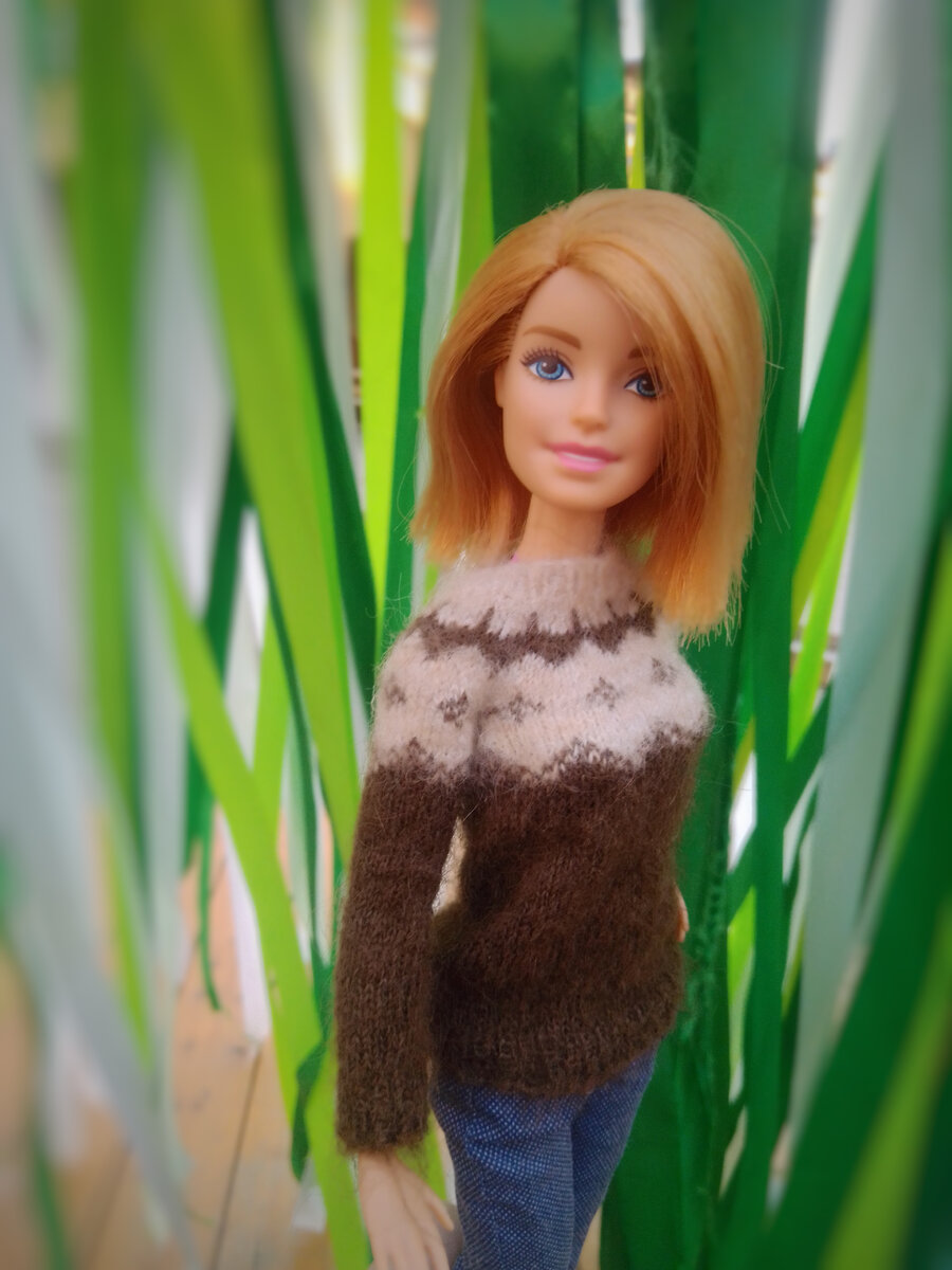 Свитера с узором на плечах родом из Исландии, но любят их по всему миру)