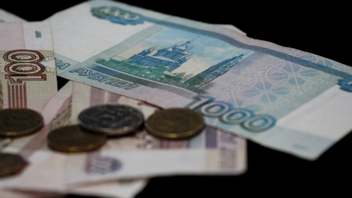     Попавший под частичную мобилизацию житель Казани по имени Тимур рассказал о том, что призывники получили первые выплаты. Об этом он написал в своем Telegram-канале «Круги в полях».