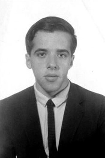 «Когда тебя выписали из сумасшедшего дома, это еще не значит, что тебя вылечили. Просто ты стал как все».