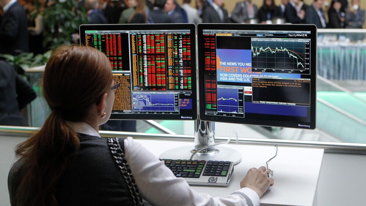    Участница Инвестиционного форума в Центре международной торговли© РИА Новости / Алексей Куденко