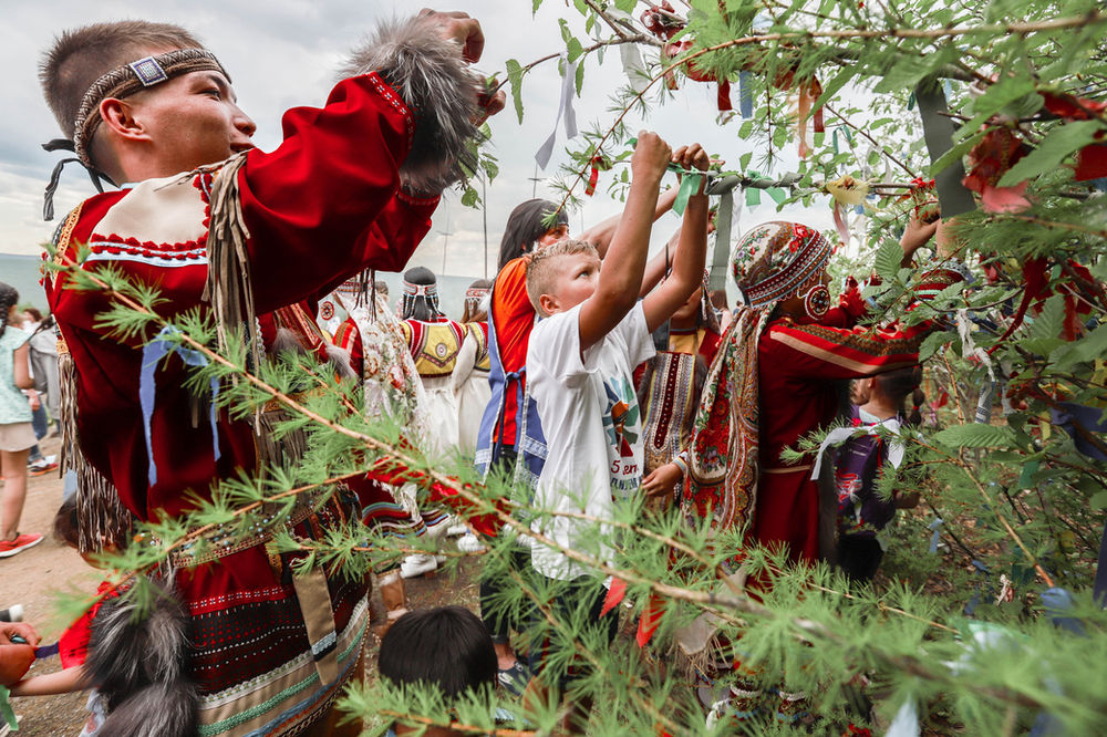 шаман красноярск. ритуалы красноярск. алтайцы телеуты. вальпургиева ночь зелье. хакасы шаманизм.