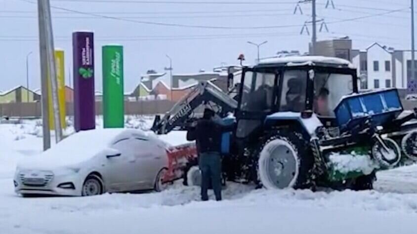 Застукали в машине: 286 порно видео