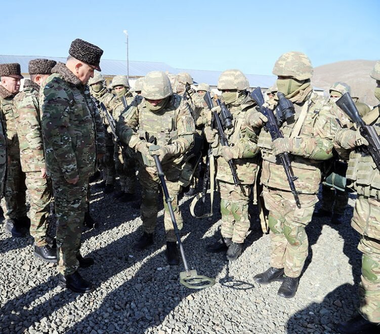 Армения войска к границе. Сухопутные войска Армении. Армянские военные. Минобороны Армении. Армия Армении 2022.