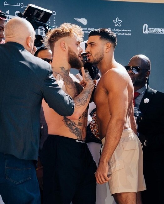    Джейк Пол и Томми Фьюри. Соцсети