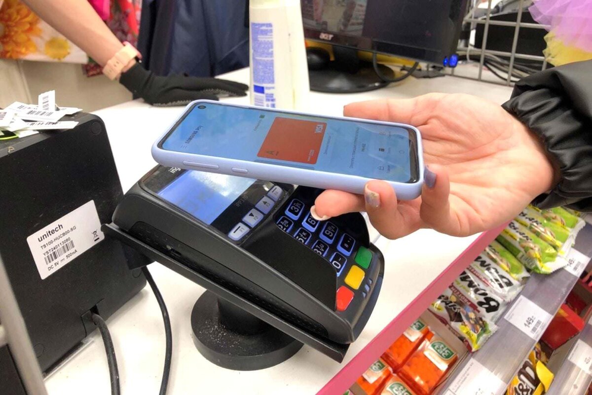 Как платить iPhone по NFC в российских магазинах. Без Apple Pay | Бахрулло  М. | Дзен