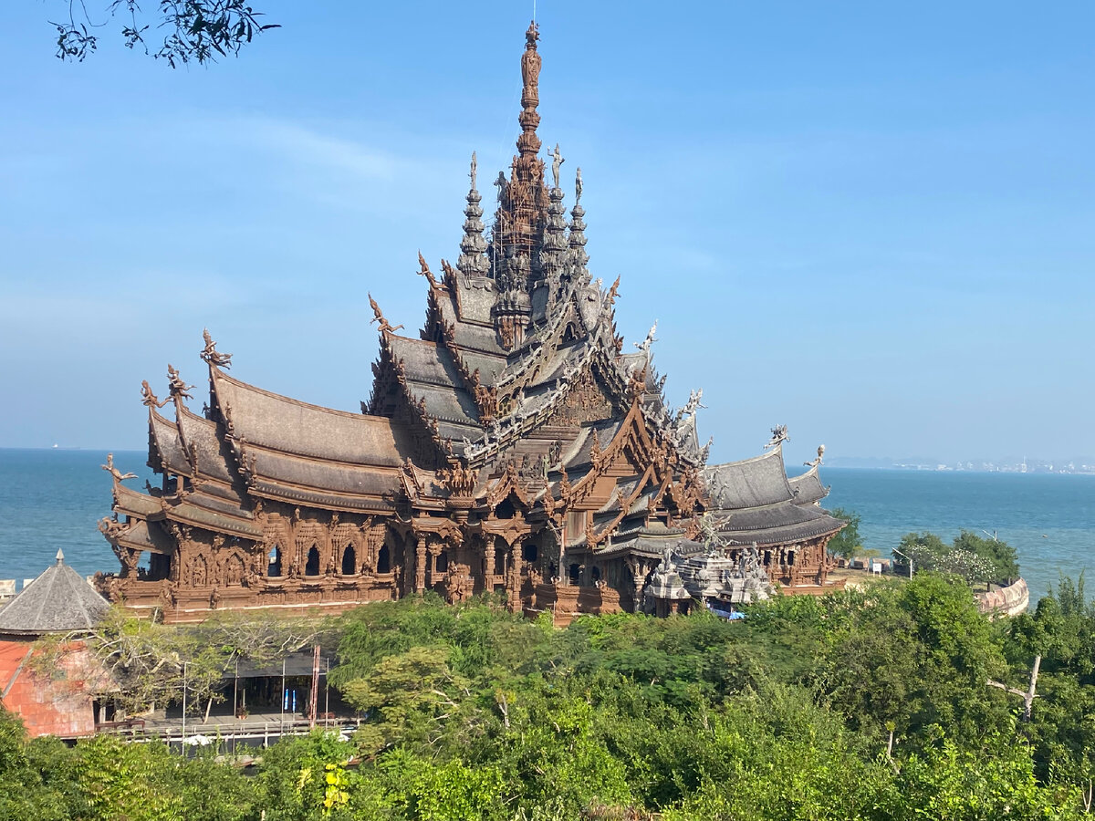 Храм Истины.