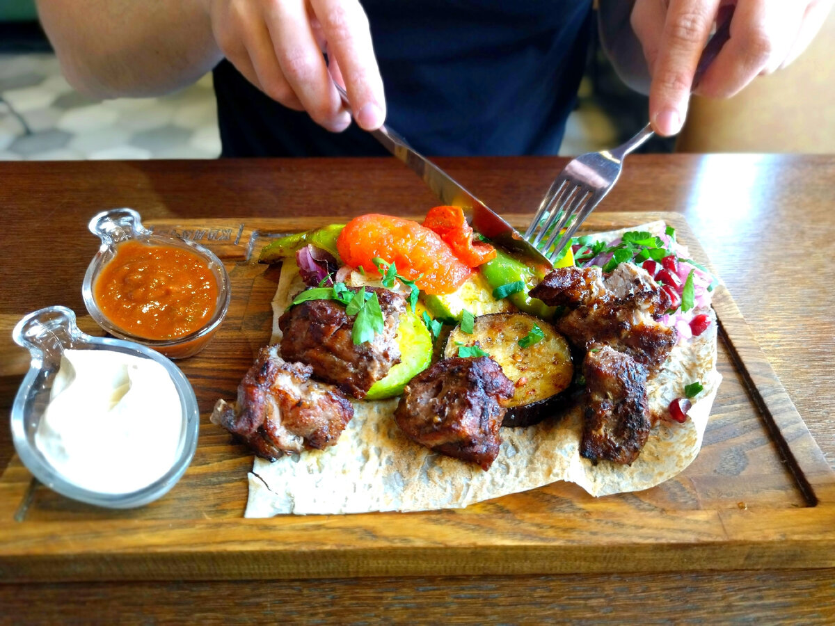 Достоевский». Обеденное предложение в ресторане. Loft yerevan sexan. Калачи ресторан екатеринбург. Гостиница «достоевский» (владимирский проспект, 19.