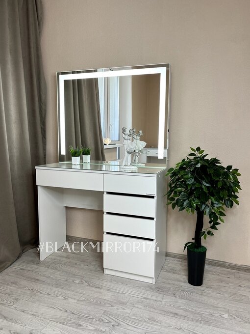 Красивый) не правда ли?) Арт.столика: ГС5LEDМ100