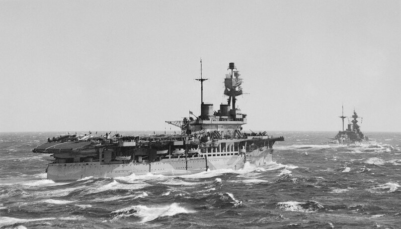 HMS Eegle, вид на заднюю часть палубы