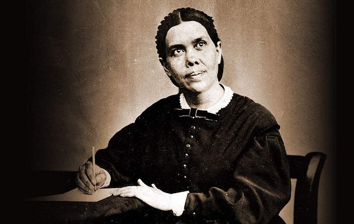 Έχουμε ήδη ξεκινήσει μια ανάλυση των προφητικών εικόνων «Αυτοκρατικό» και «Σαν τα φτερά του αετού» (δημοσιεύσεις μέσω των παρακάτω συνδέσμων) που γράφτηκαν στα τέλη του 19ου αιώνα για την υποστήριξη της βασιλεύουσας δυναστείας των Ρομανόφ και ως προφητεία για... -8