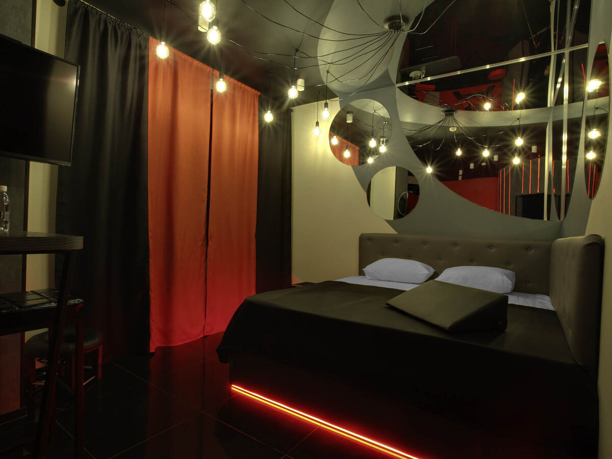 Студия "Бездна премиум" в "Подушкине" в Солнцеве в Москве.