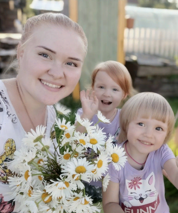 Яна, Алиса, Виталина