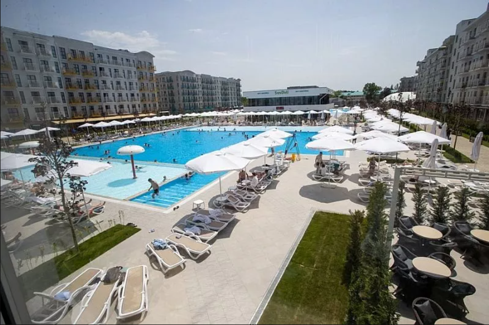 Отель город mira. Город Mira отель Анапа. Город Mira Resort & Spa miracleon 5*. Анапа Мираклеон новый.