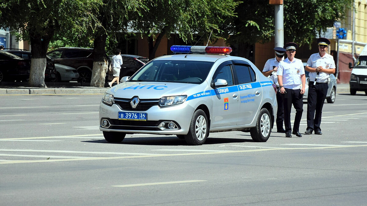     За четыре месяца в Волгоградской области количество ДТП с участием детей выросло на 62,5%. Почти половина происшествий случились на пешеходных переходах по вине водителей, по данным регионального управления Госавтоинспекции.