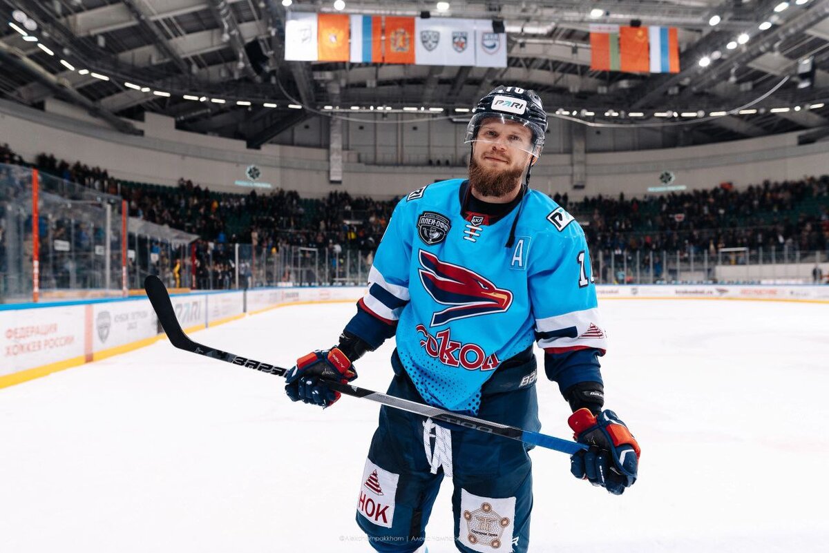 Лучший нападающий ВХЛ