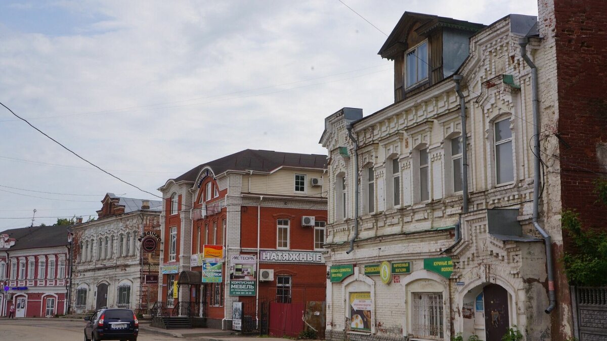     Власти Павлова надеются, что смогут отремонтировать парк 40-летия ВЛКСМ в рамках федеральной программы. Об этом NewsNN сообщили в администрации Павловского муниципального округа.