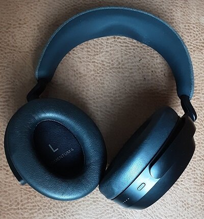 Sennheiser Momentum 4 Wireless